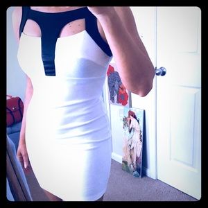 🌸 White mini dress with black pleather detail